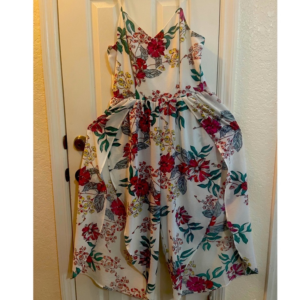 beautiful flowered jumpsuit